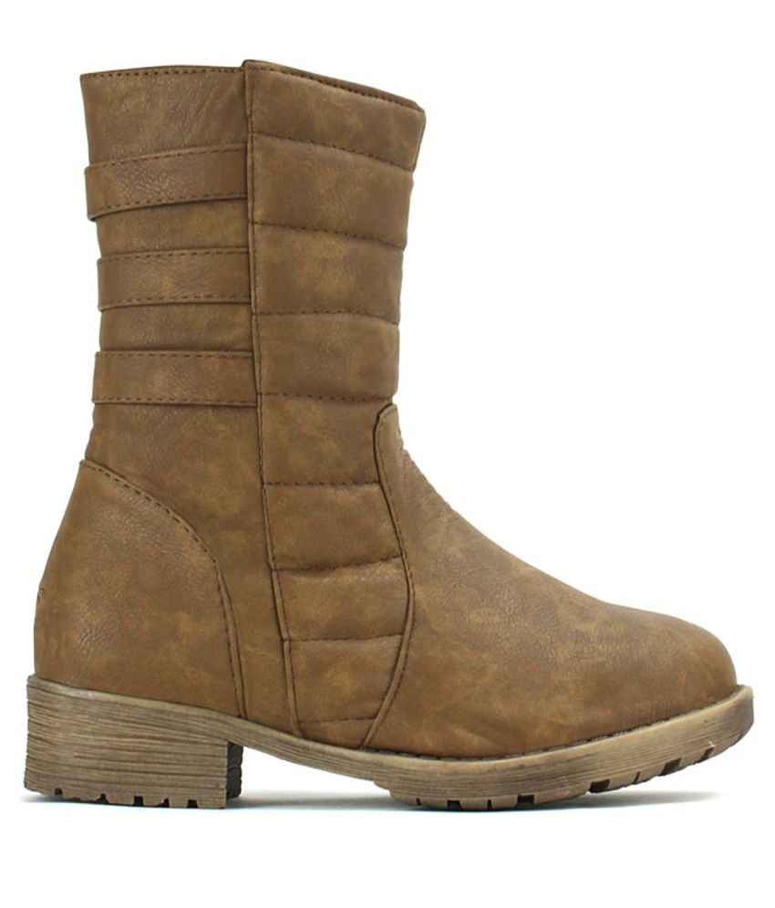 short brown flat boots