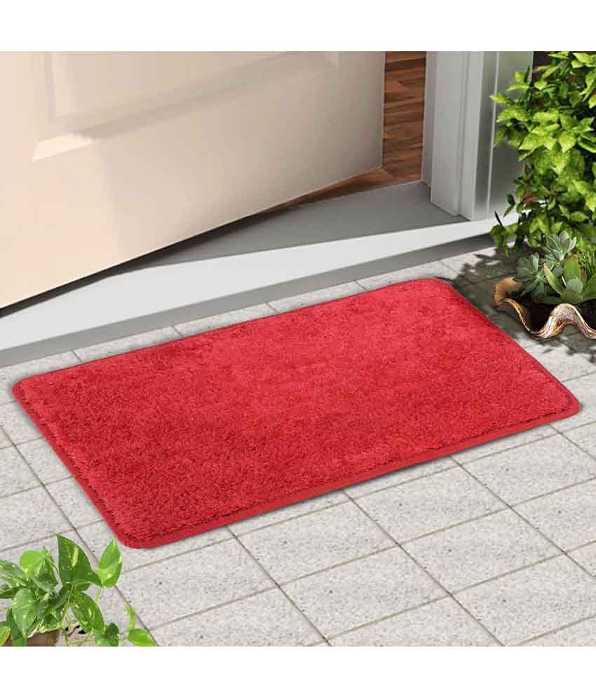 Aurave Red Microfibre Door Mat With Flare Of Lurex Yarn Buy Aurave