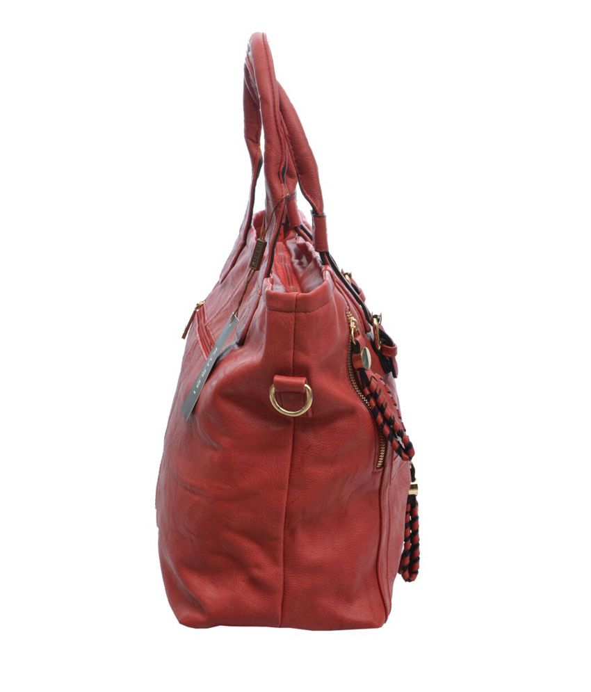 small red shoulder bag