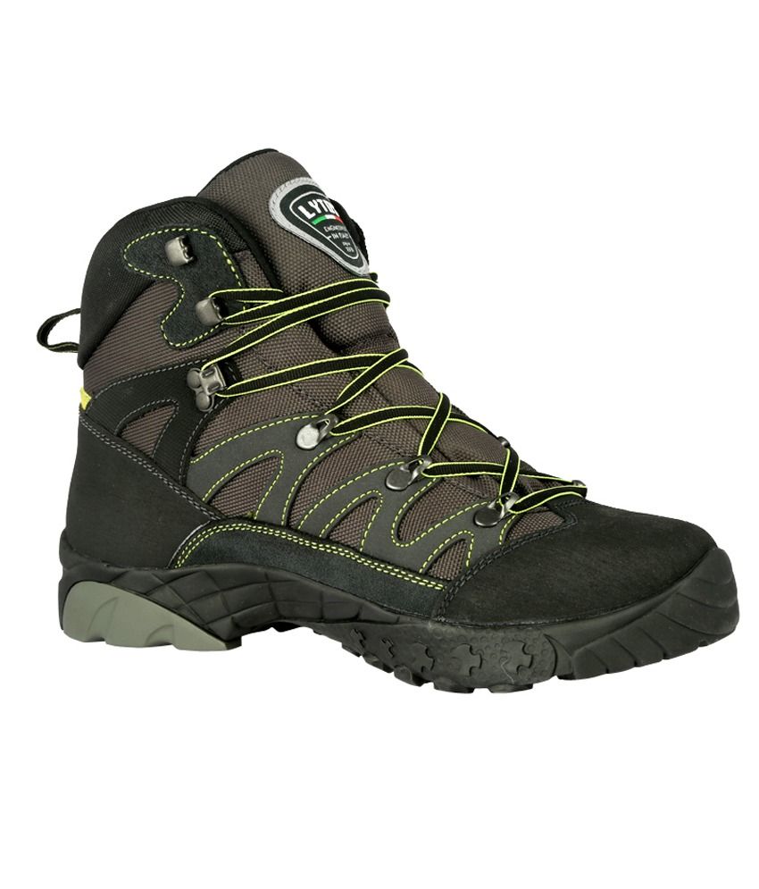 online trekking shoes