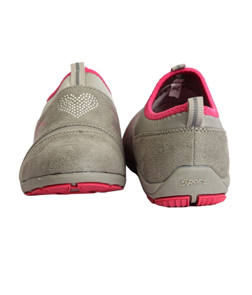 comfortable flat mules