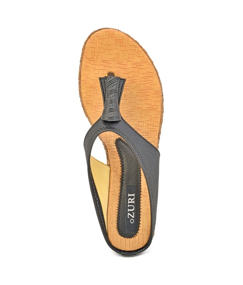 black round toe flats