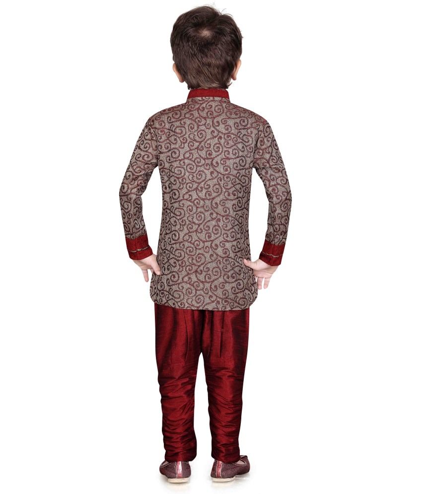 red kurta suit