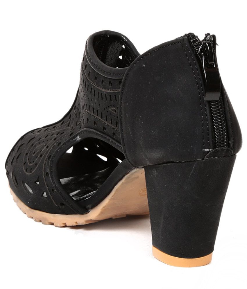Lovely Chick Black Heeled Sandals Price in India- Buy Lovely Chick Black Heeled Sandals Online 
