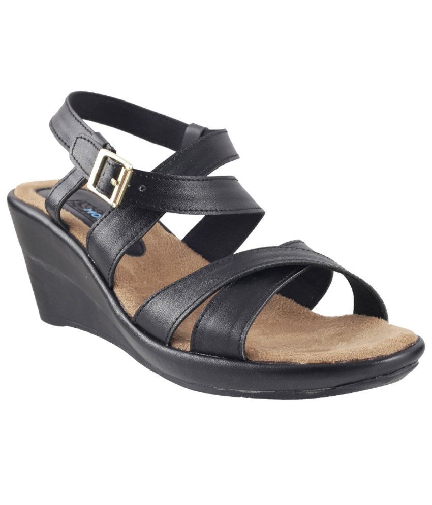 mochi black sandals