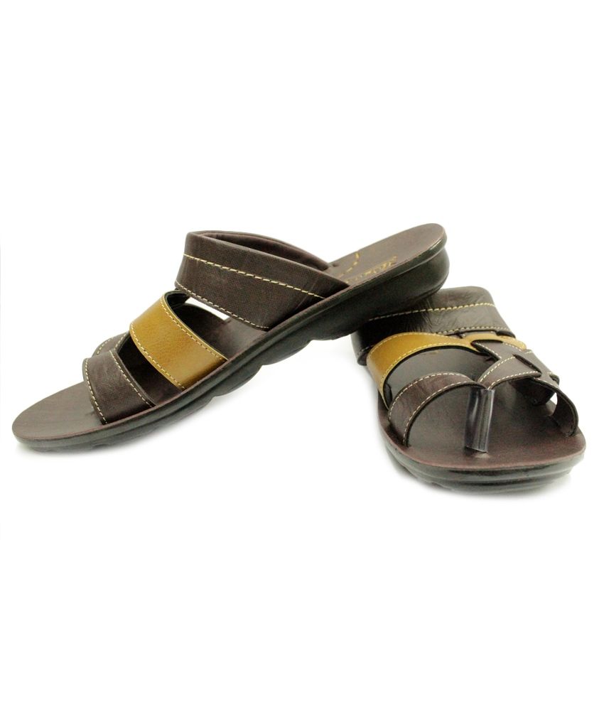 paragon sandals 8802