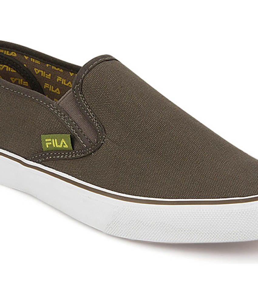 fila relaxer ii olive green sneakers