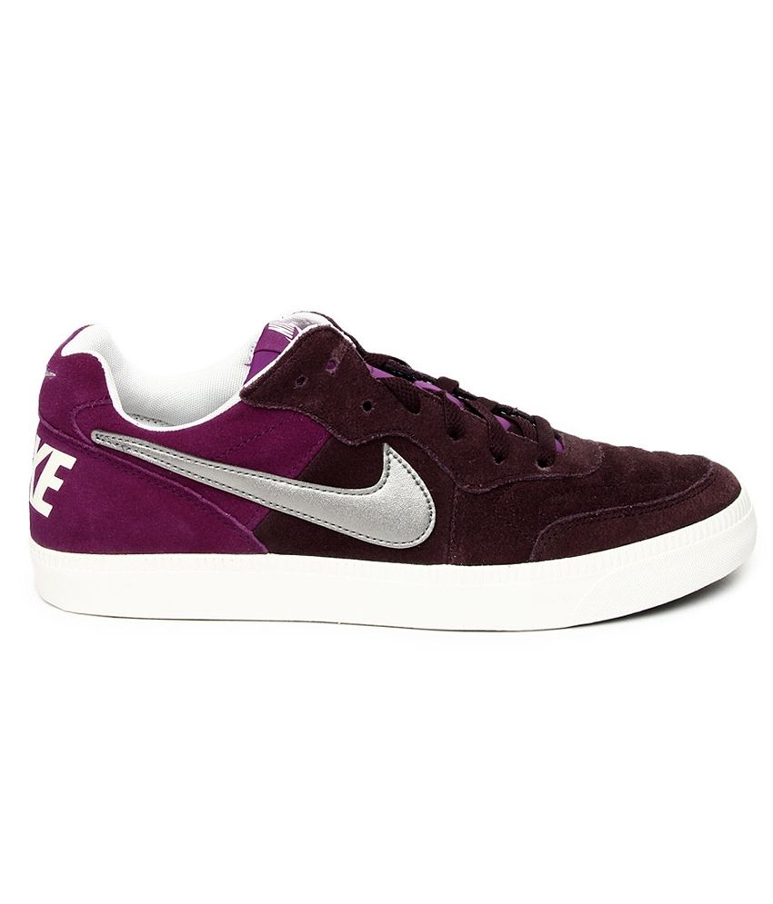 nike tiempo purple