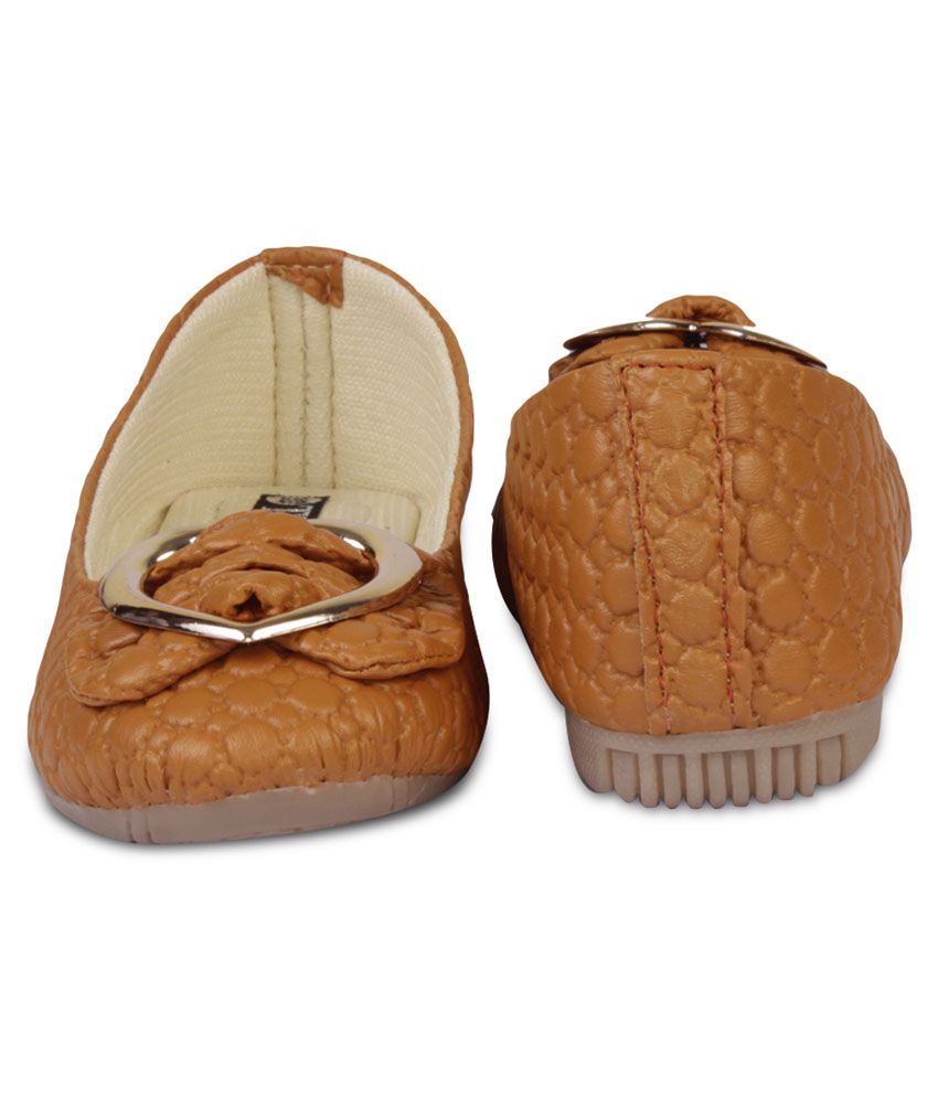 tan leather ballerinas
