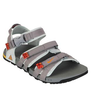 nike floaters india