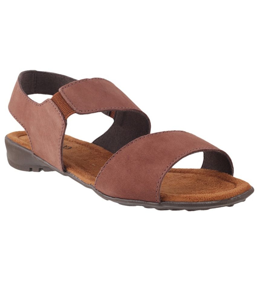 metro flat sandals