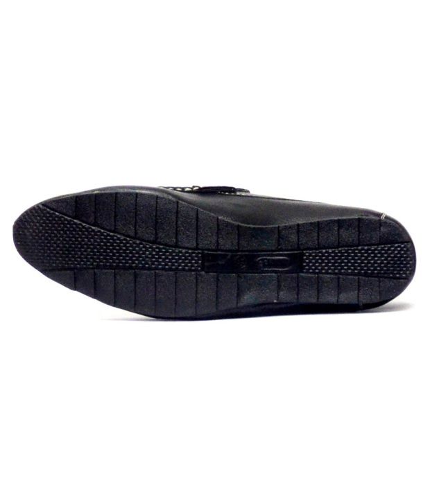 Muskan Black Canvas Shoes - Buy Muskan Black Canvas Shoes Online at ...