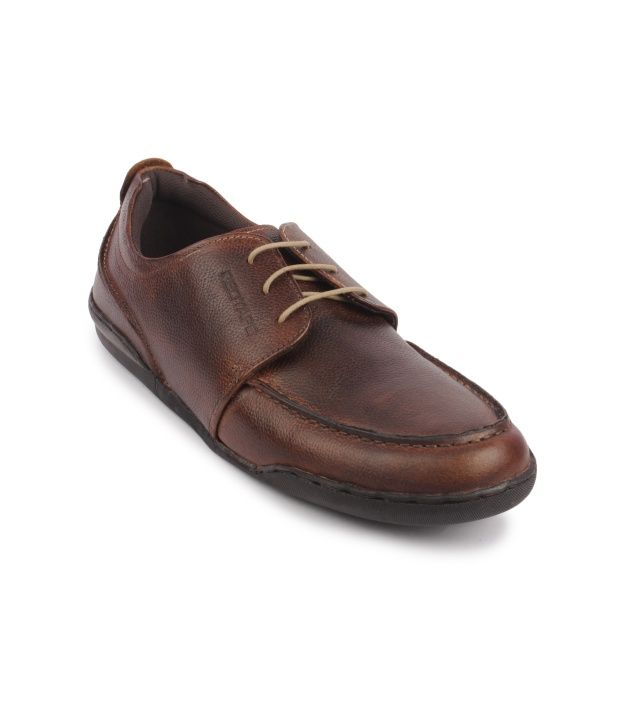 redtape brown leather shoes