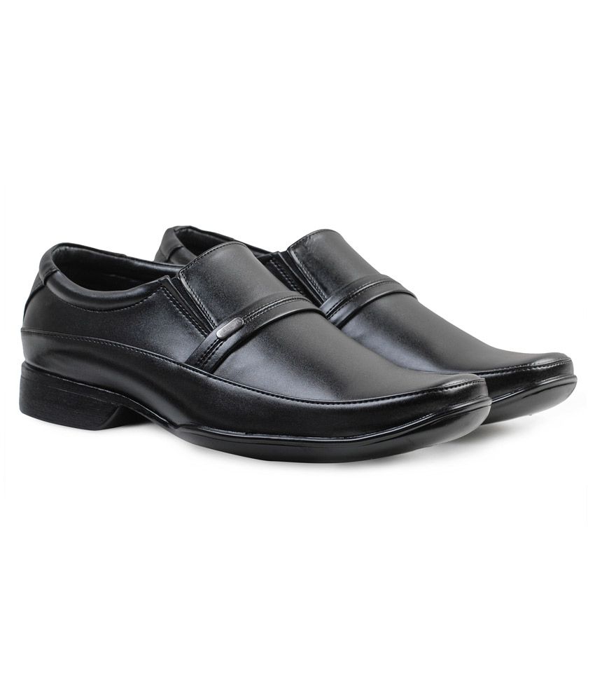 action shoes for mens formal