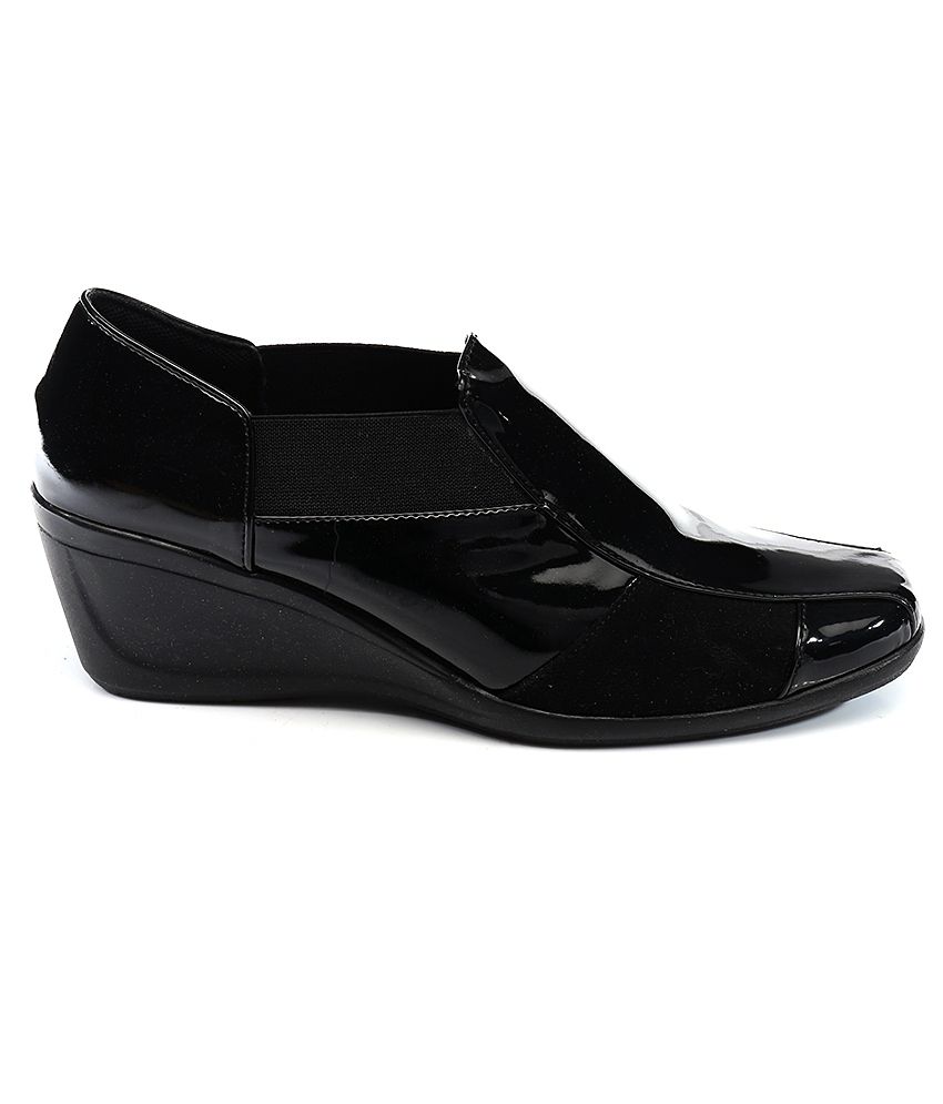 Catwalk Black Formal Shoes Price in India- Buy Catwalk Black Formal ...