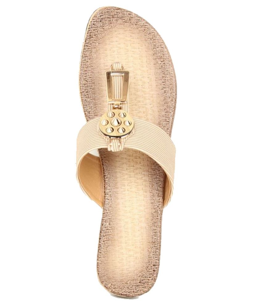 comfortable beige flats