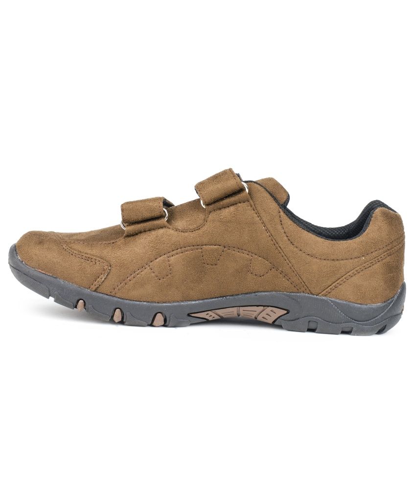 action brown lifestyle shoes