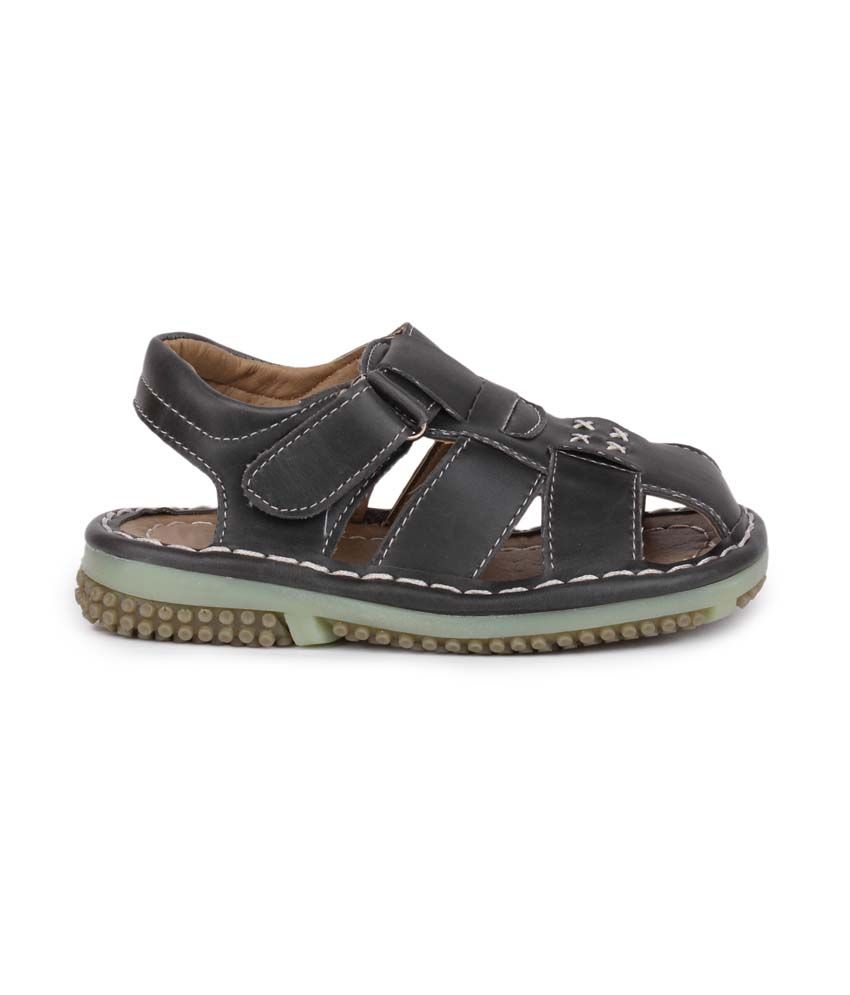 action track sandals price