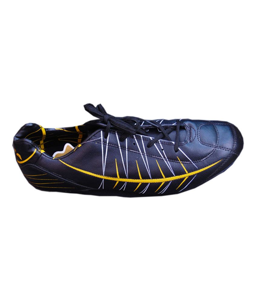 stud cleats