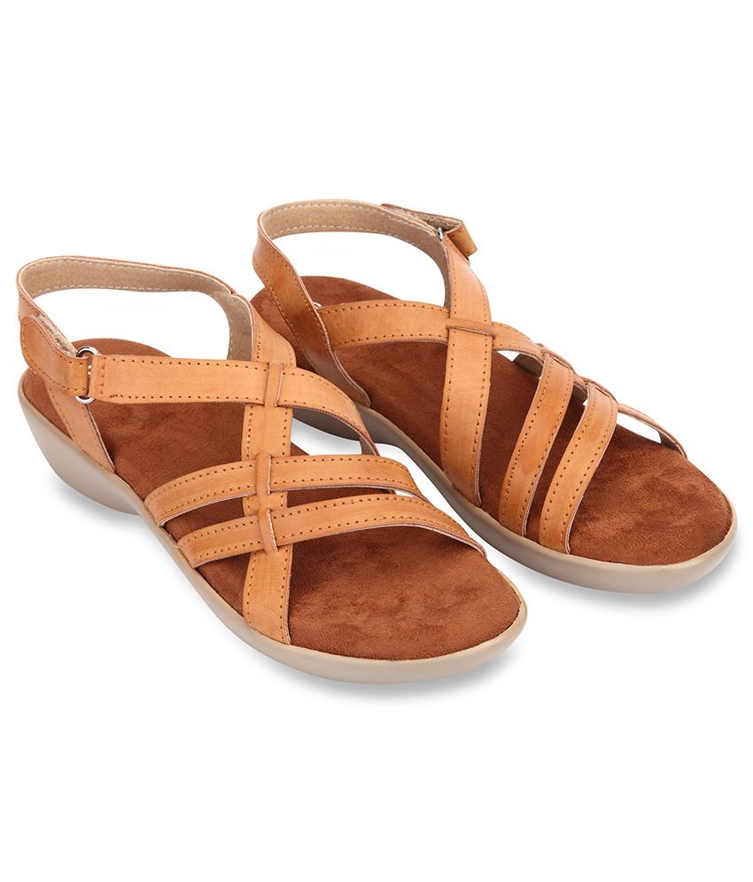 sandals beige flat