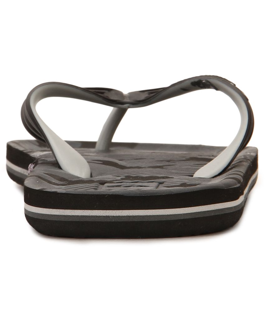 quiksilver black flip flops