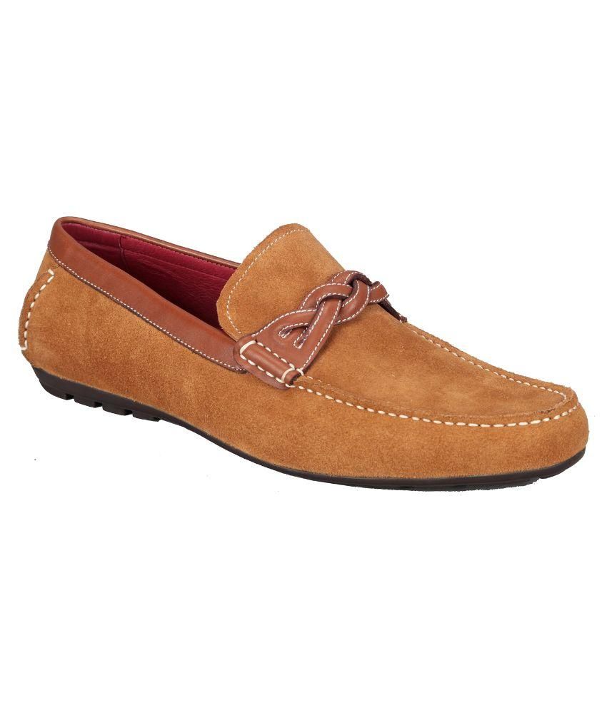 bucik beige loafers