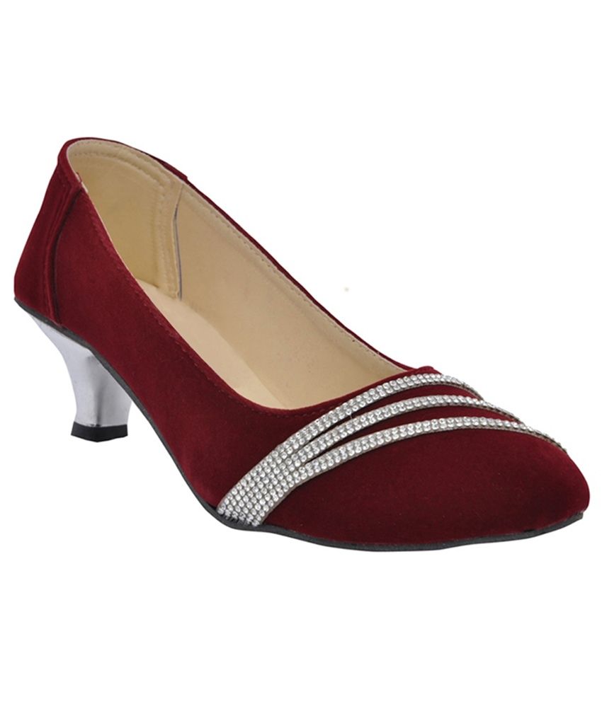 Altek Maroon Kitten Heeled Pumps Price in India- Buy Altek Maroon Kitten Heeled Pumps Online at 