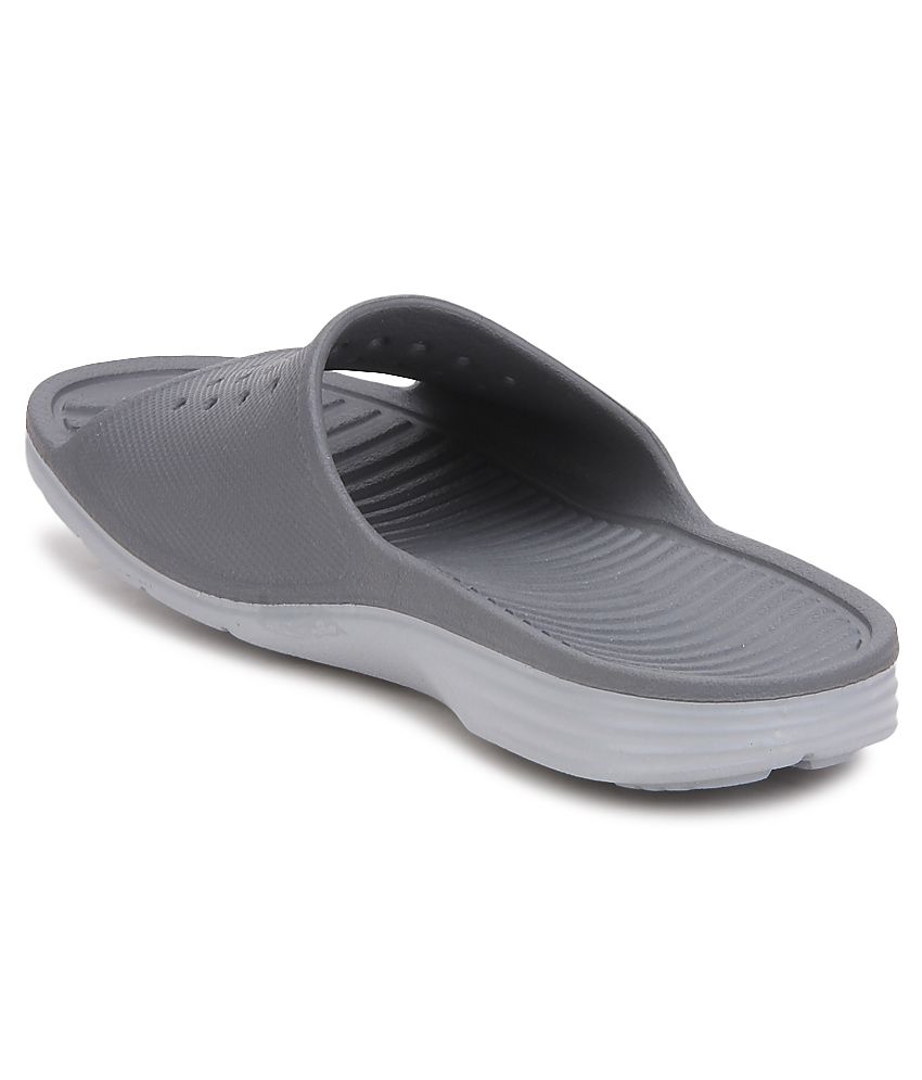 Nike Solarsoft Slide Gray Slippers Price in India- Buy Nike Solarsoft ...