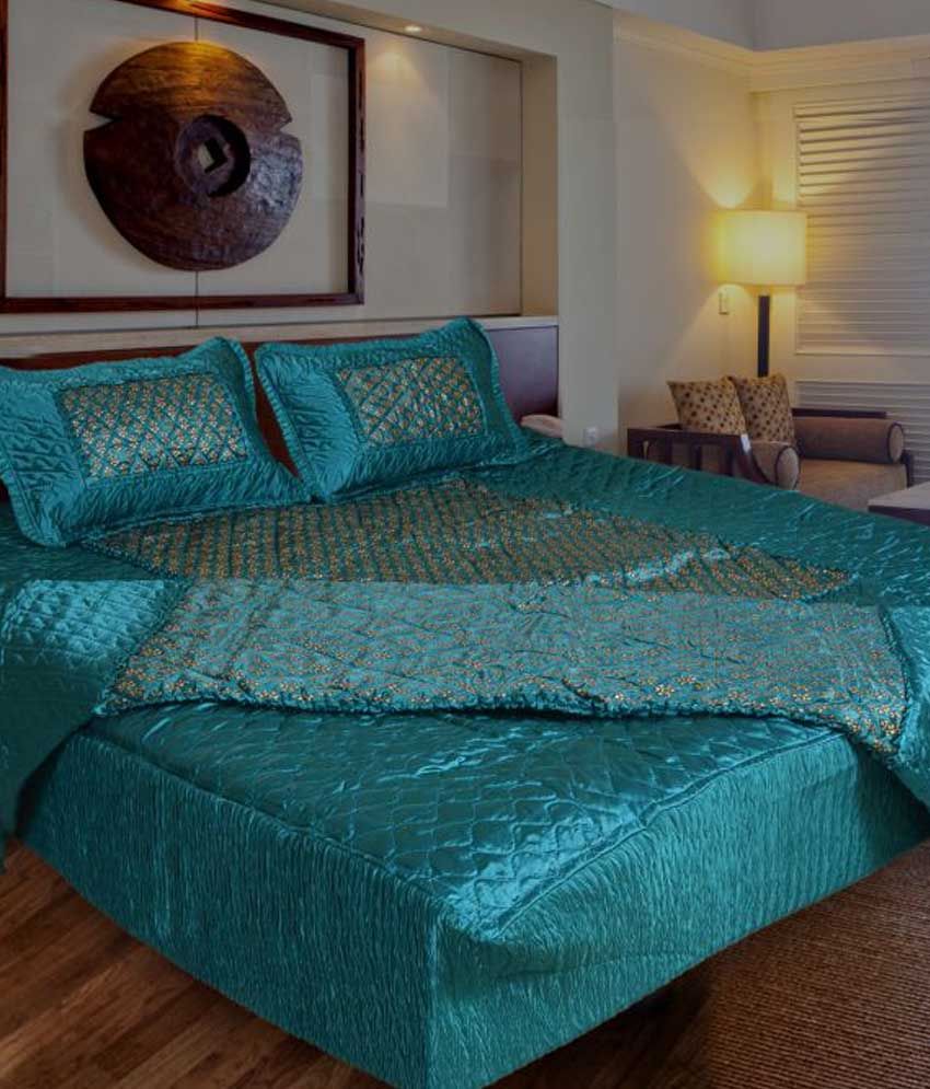 ooltah chashma Satin Designer Double Bed Bedding Wedding Set Set of 4
