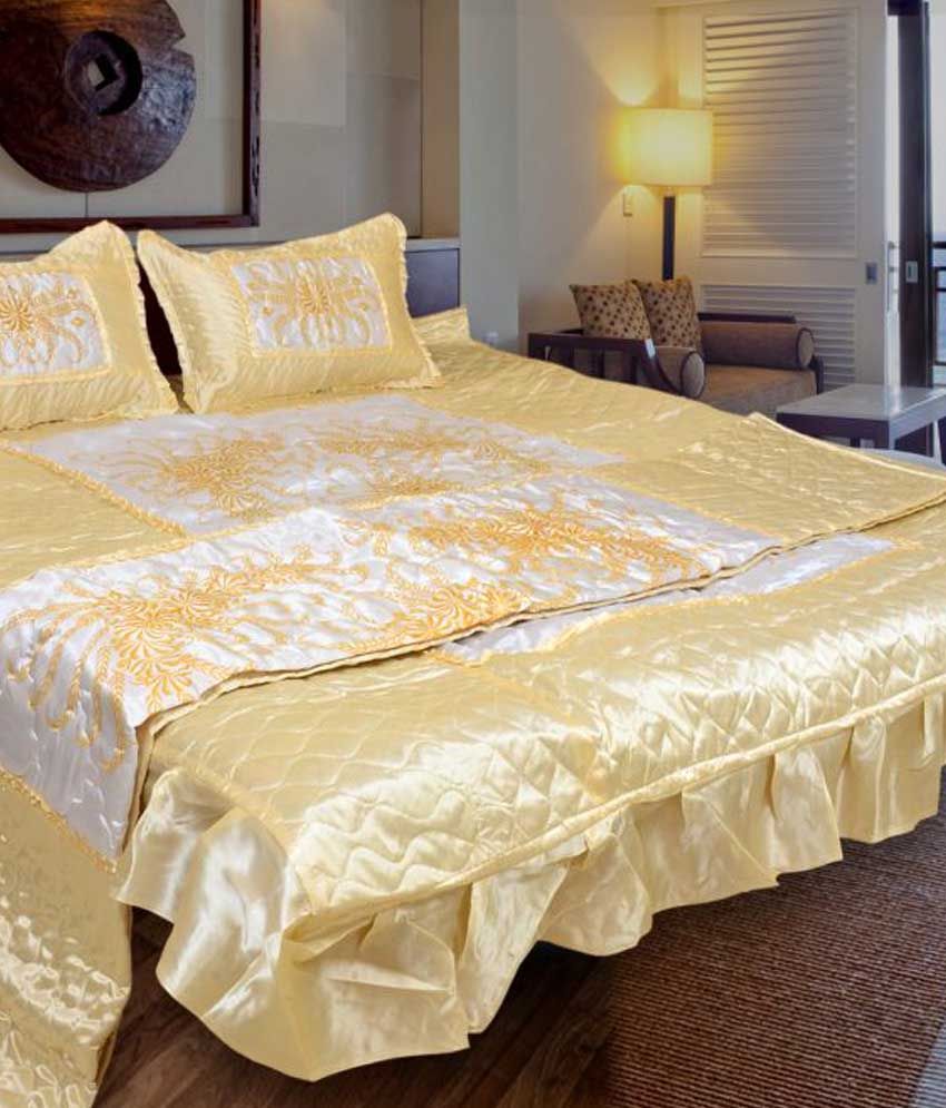 ooltah chashma Satin Designer Double Bed Bedding Wedding Set Set of 4