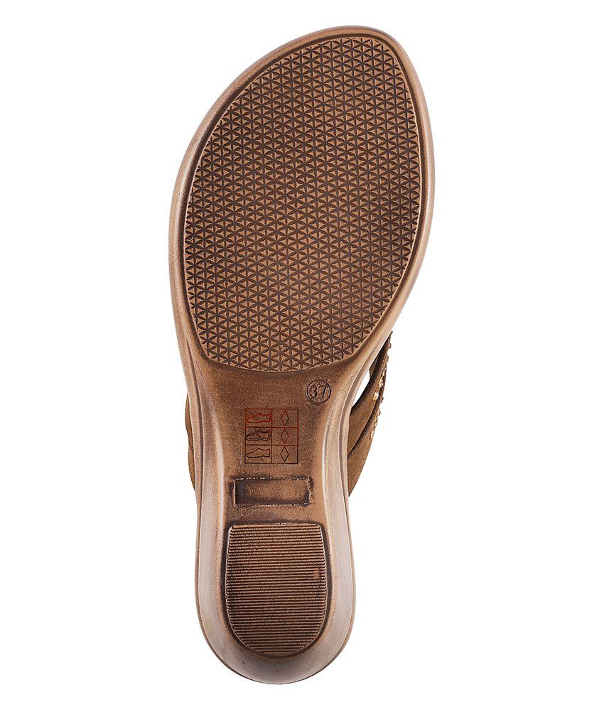slip on tan heels