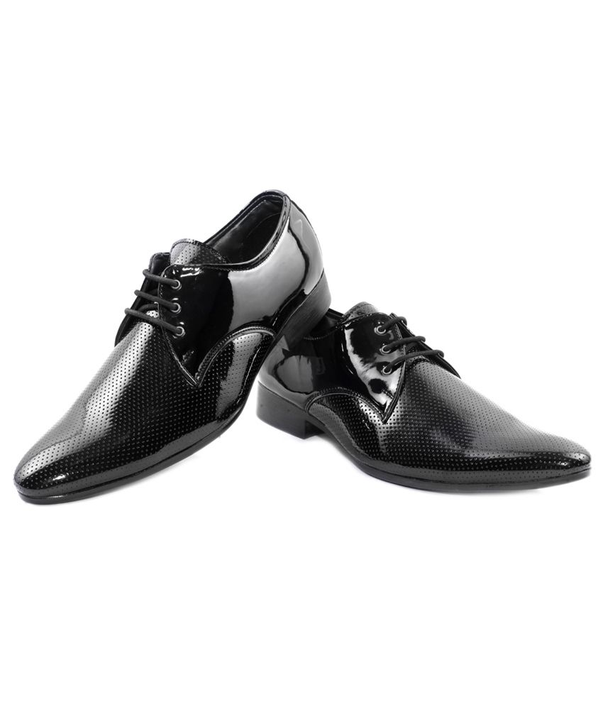 Chris Brown Black Formal Shoes Price in India- Buy Chris Brown Black