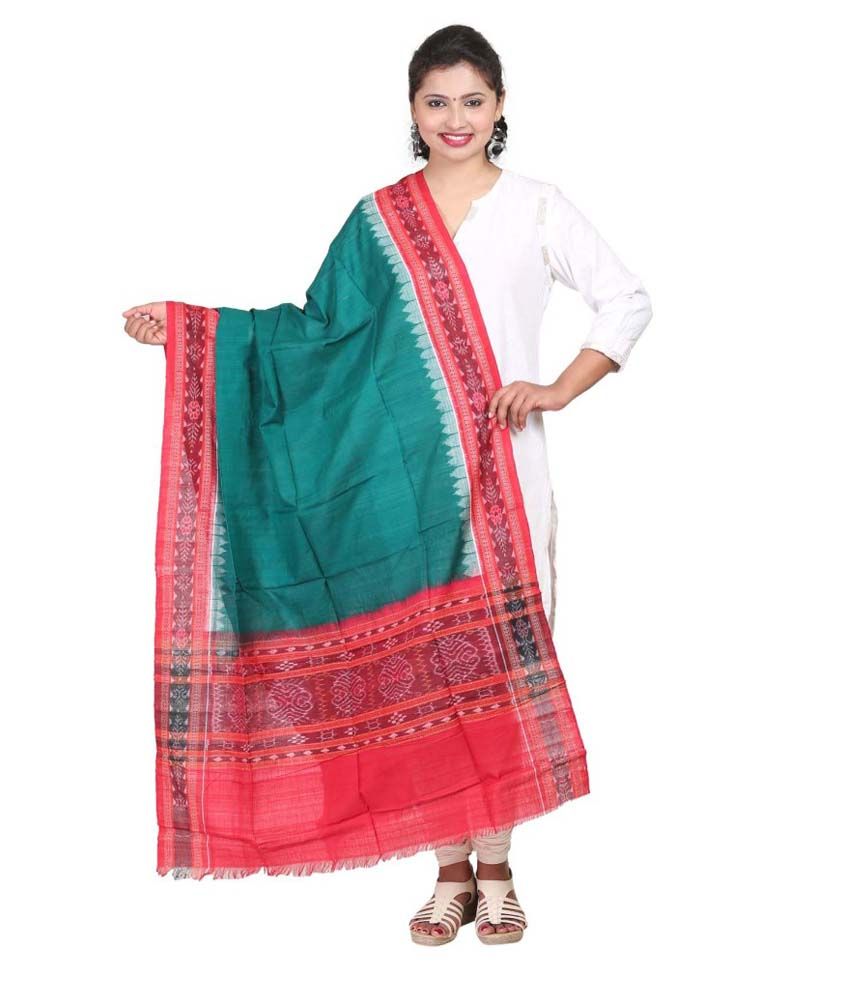 green gown with red dupatta