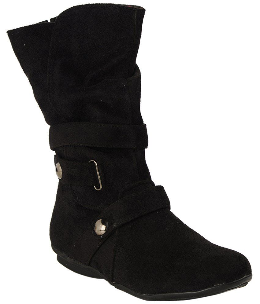 round toe suede flats