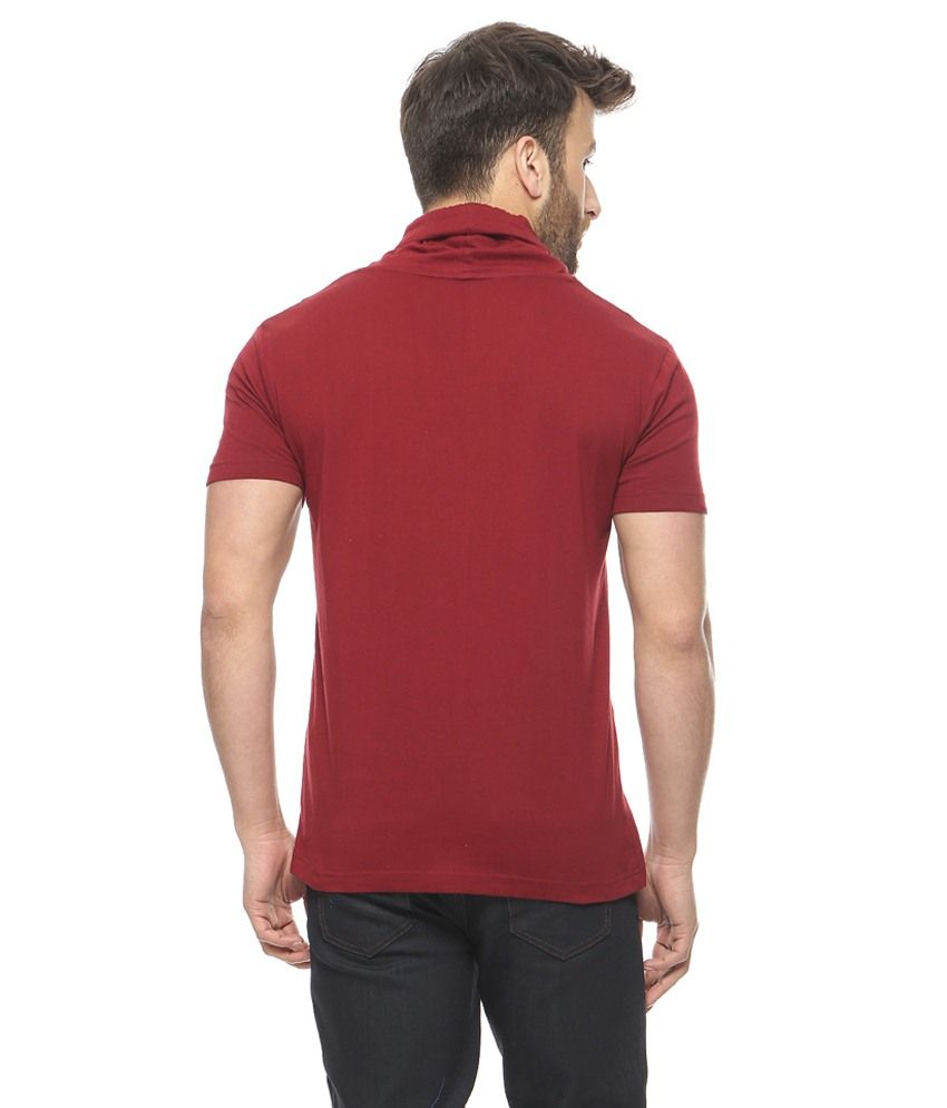maroon round neck t shirt