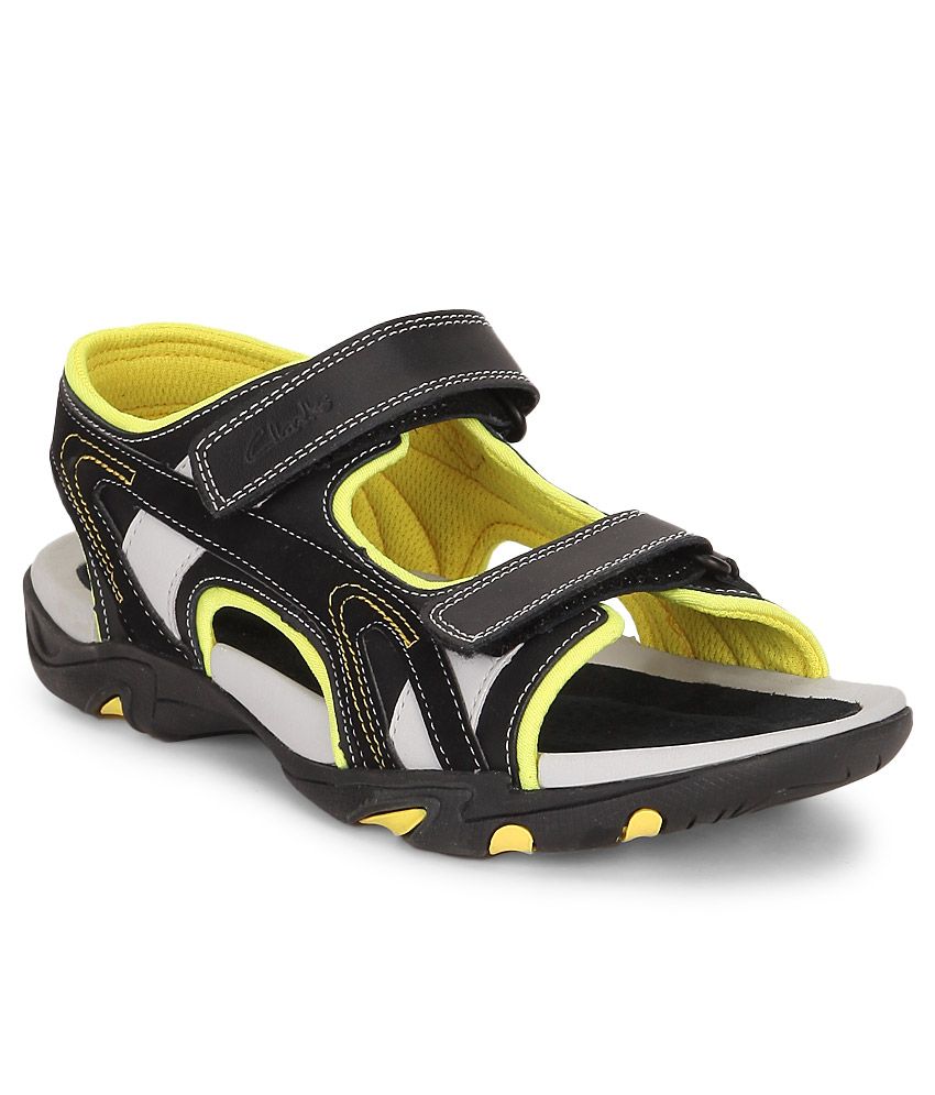 Clarks Black Floater Sandals For Kids Price in India- Buy Clarks Black ...