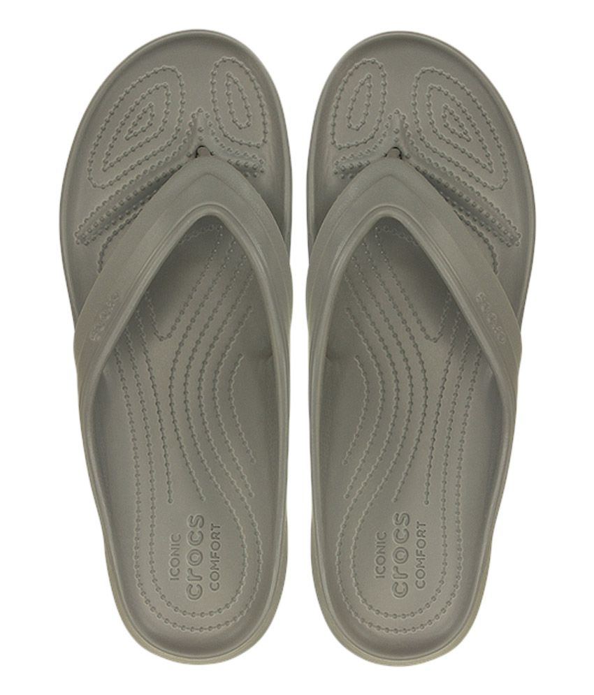 Crocs Gray Relaxed Fit Flip Flops Price in India- Buy Crocs Gray ...