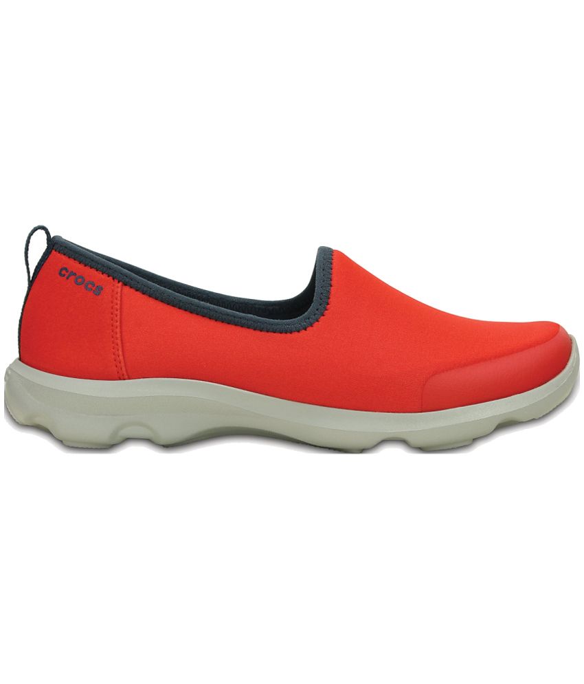 Crocs Red Casual Shoes Standard Fit Price in India- Buy Crocs Red ...