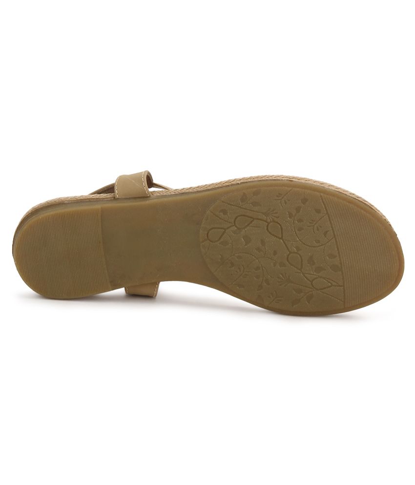 sandals beige flat