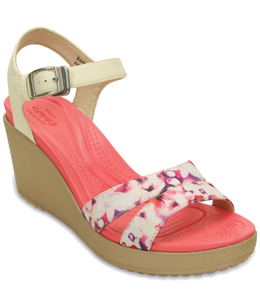 pump crocs