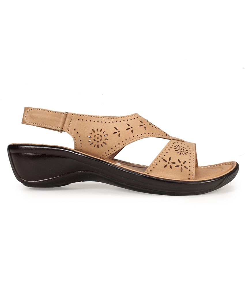 khadims high heels
