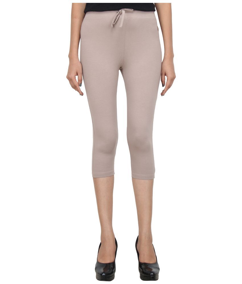 womens beige capris