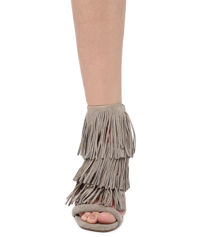 steve madden fringly heels