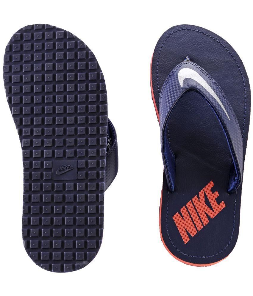 nike flip flops blue