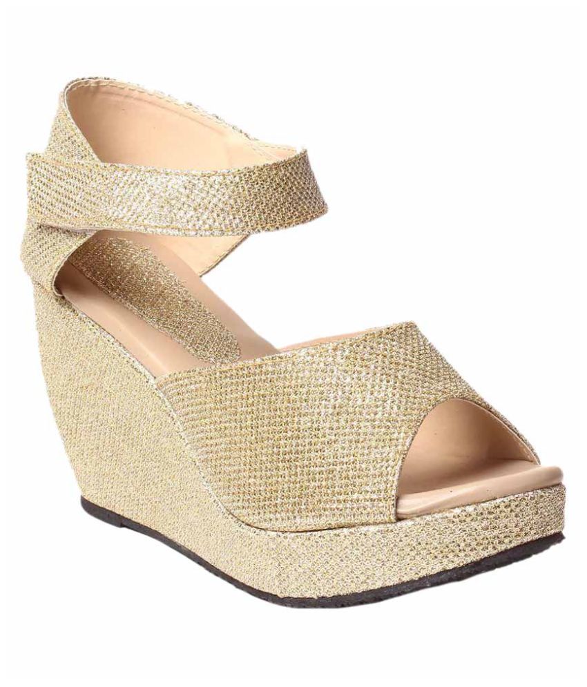 Hansx Gold Wedges Heels Price in India Buy Hansx Gold Wedges Heels