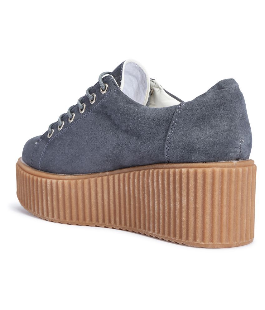 toyah sneakers in truffle suede