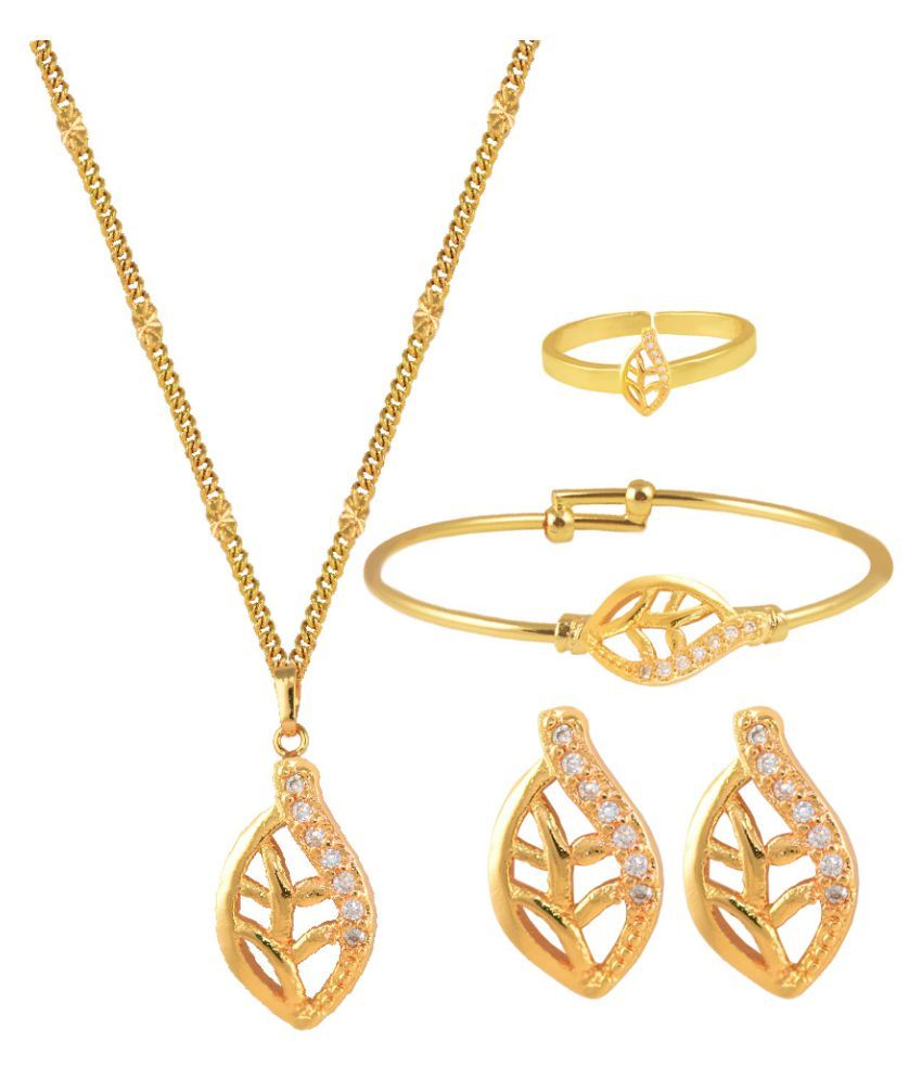 Glitters Online Golden Pendant Set with 