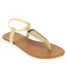 Women's Sandals: Buy Women's Sandals & Flat Slip-on Online at Best ...