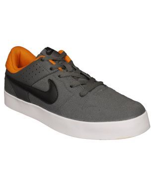 nike smart casual