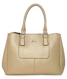 Minimum 45% Off On Women's Stylish Handbags